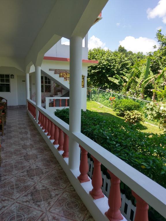 Polish Princess Guest House ปอร์ตอันโตนิโอ ภายนอก รูปภาพ