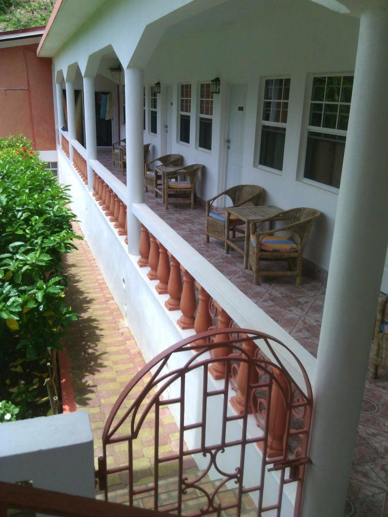 Polish Princess Guest House ปอร์ตอันโตนิโอ ภายนอก รูปภาพ