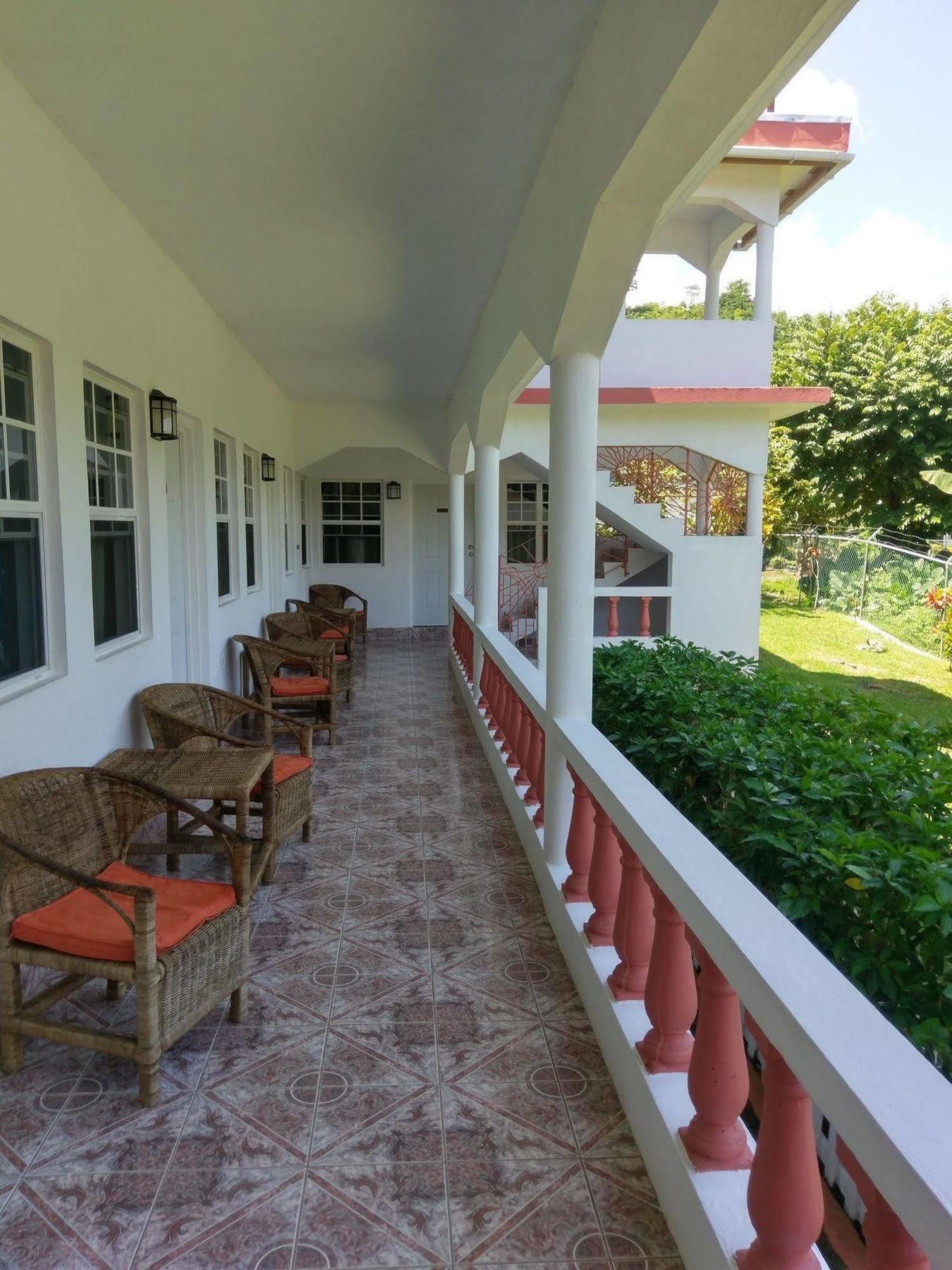 Polish Princess Guest House ปอร์ตอันโตนิโอ ภายนอก รูปภาพ