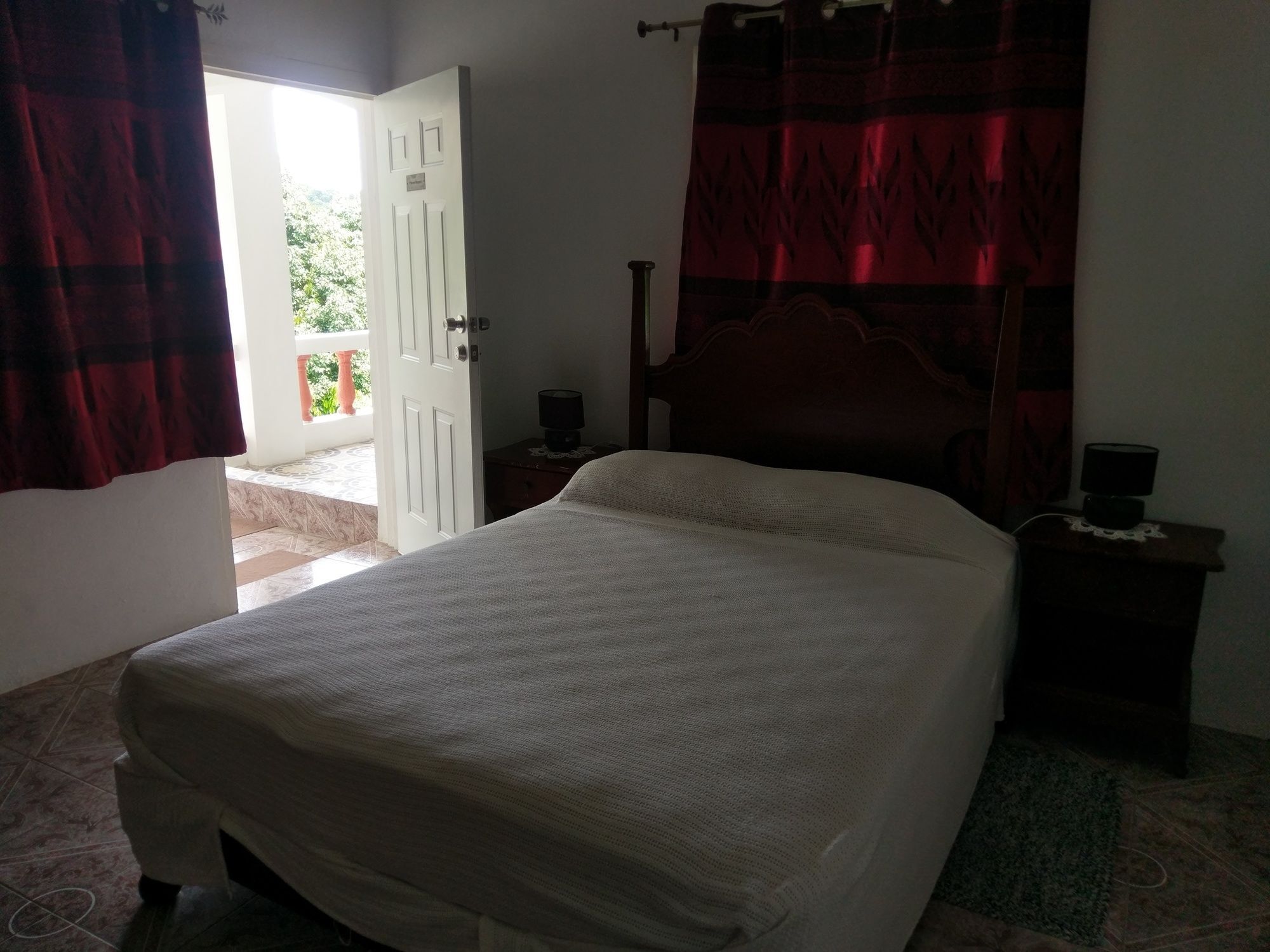 Polish Princess Guest House ปอร์ตอันโตนิโอ ภายนอก รูปภาพ