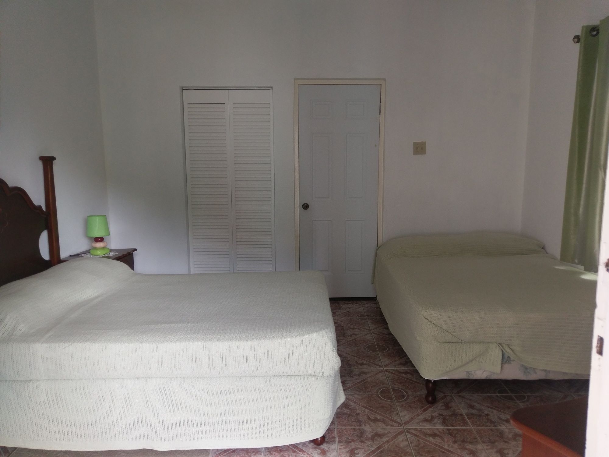 Polish Princess Guest House ปอร์ตอันโตนิโอ ภายนอก รูปภาพ